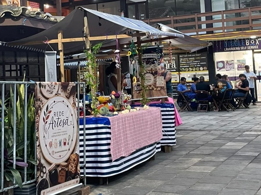 Feira Rede Artesã reúne produção local no Centro de Rio das Ostras