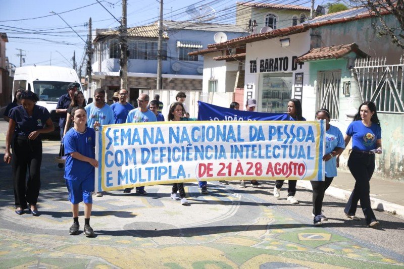 Caminhada marca Semana da Pessoa com Deficiência em São João da Barra