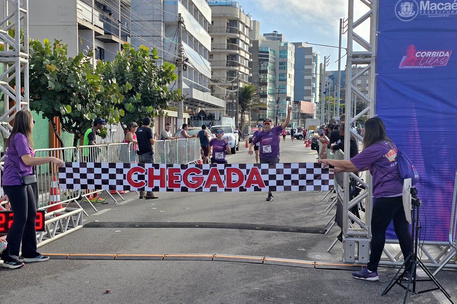 Corrida Lilás altera trânsito na Avenida Atlântica, em Macaé