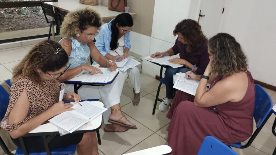 Seminário reúne equipes de saúde mental em Rio das Ostras