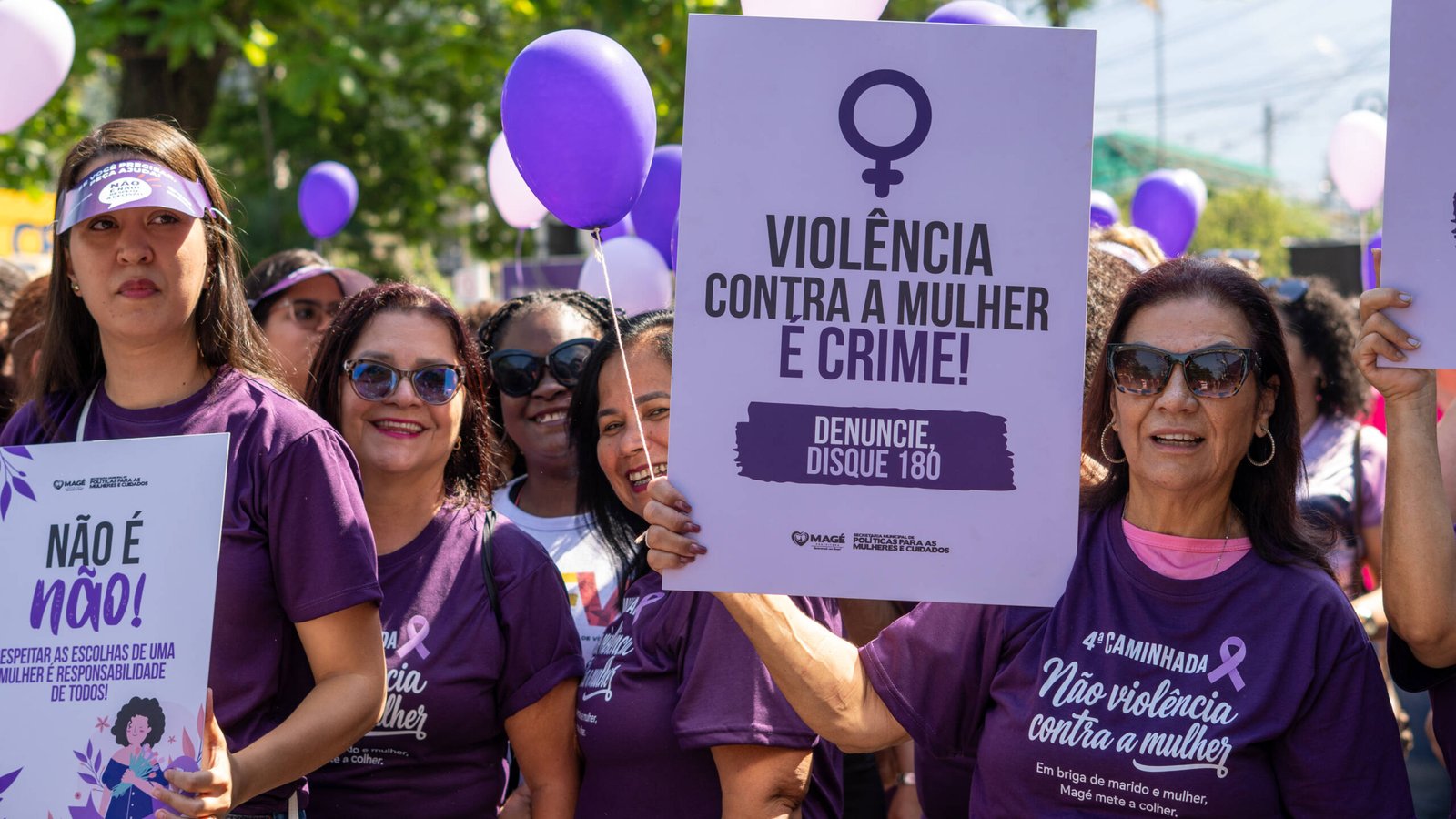 Caminhada em Magé mobiliza moradores contra a violência à mulher