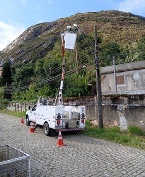 Petrópolis registra 618 reparos na iluminação pública em 15 dias