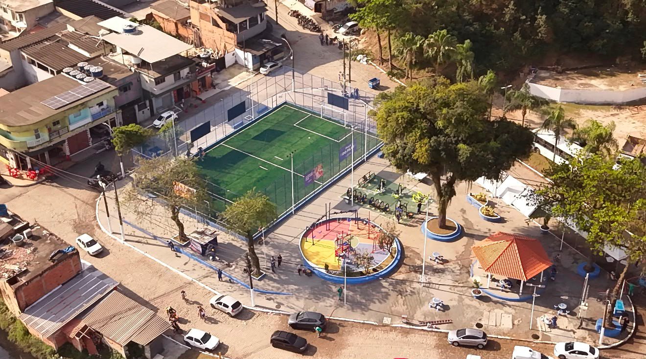 Praça Santa Isabel é entregue reformada no Pilar, em Duque de Caxias