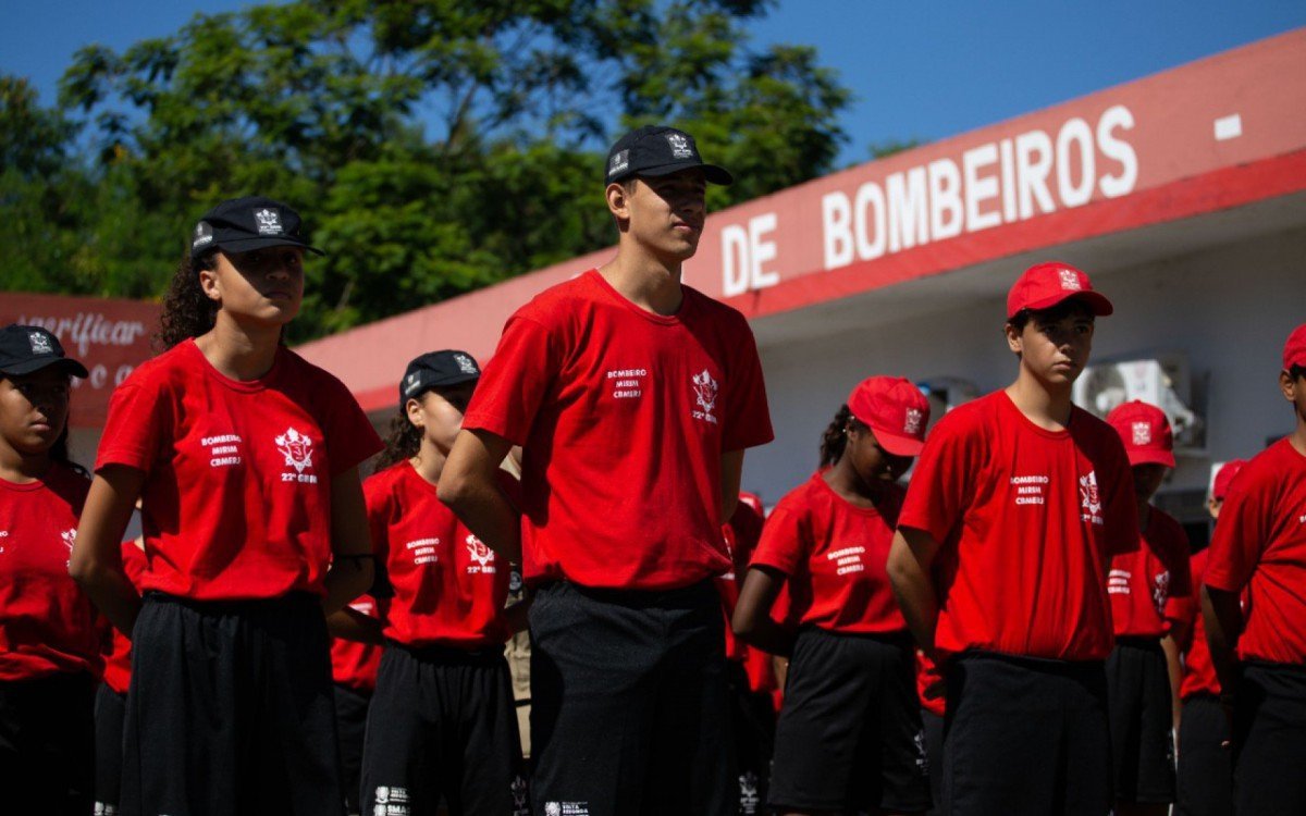 Projeto Bombeiro Mirim retoma atividades em Volta Redonda
