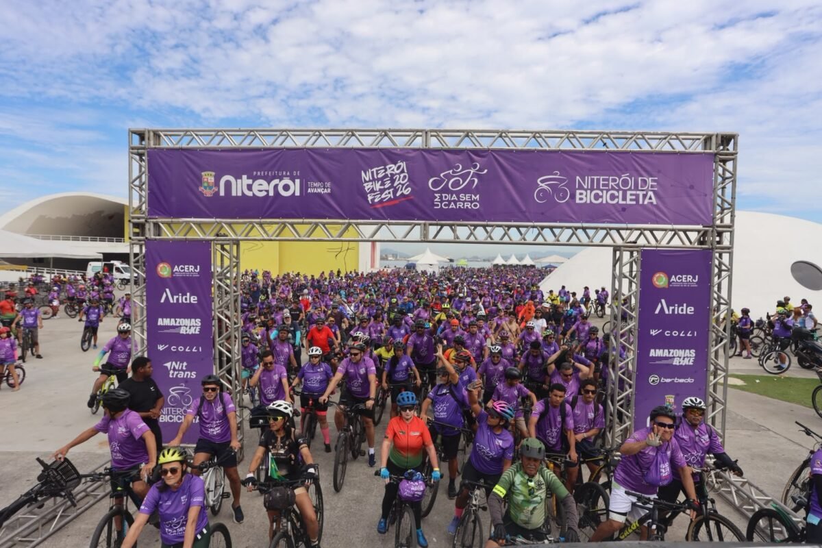 Niterói Bike Fest reúne cerca de 5 mil pessoas com passeio e oficinas de bicicleta