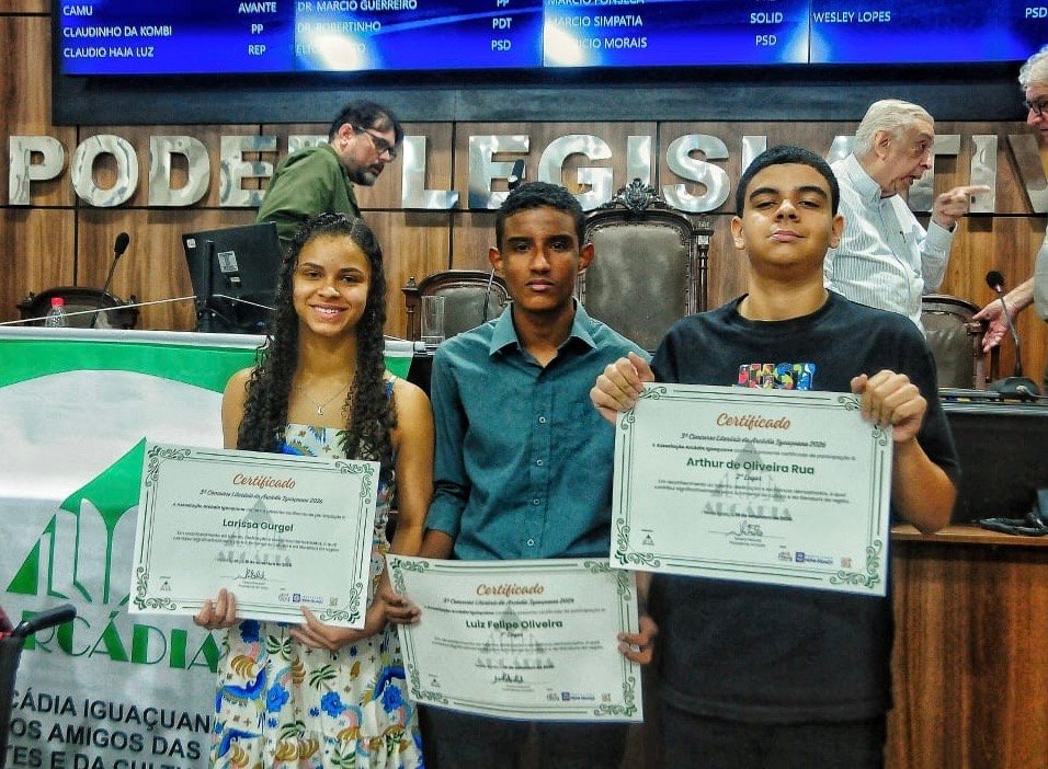 Alunos de Nova Iguaçu conquistam os dois primeiros lugares em concurso literário