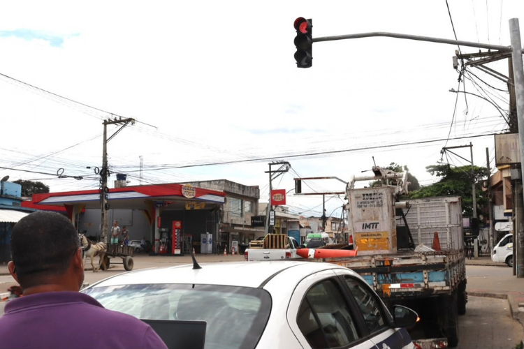 Semáforos voltam a funcionar em Goitacazes e no Centro de Campos