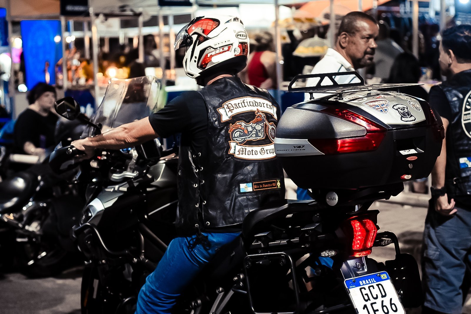 Rio Bonito recebe motociclistas e shows em encontro de três dias na Estação dos Sabores