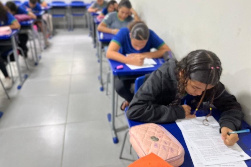 Cerca de 2.400 alunos fazem olimpíada de educação financeira em São Francisco de Itabapoana