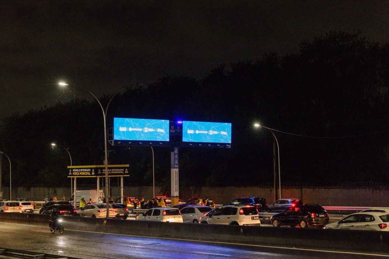 Duque de Caxias instala duas Muralhas Digitais na Linha Vermelha