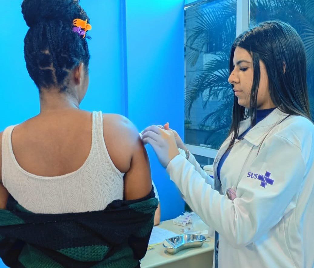 Mangaratiba realiza multivacinação em quatro pontos e orienta quem perdeu o Dia D