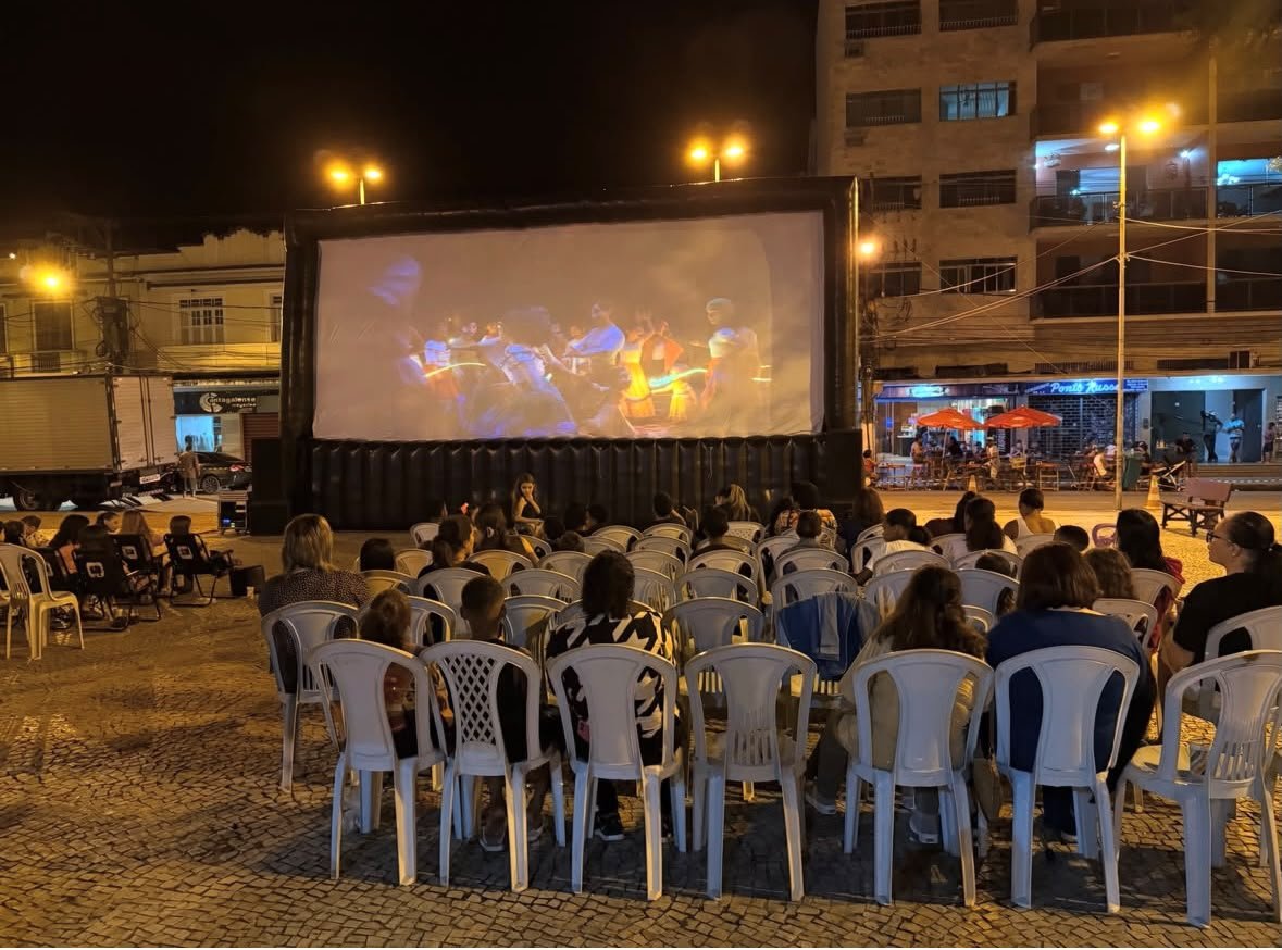 São Fidélis terá cinema gratuito e atividades infantis na Chatuba nesta quinta-feira