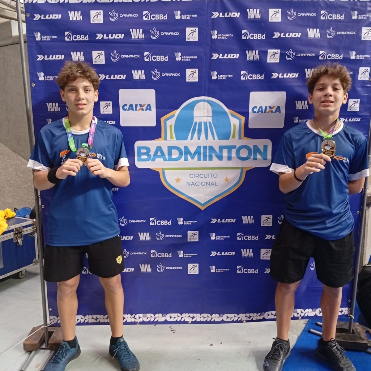 Gêmeos de Niterói ganham ouro no badminton e garantem vaga no Sul-Americano