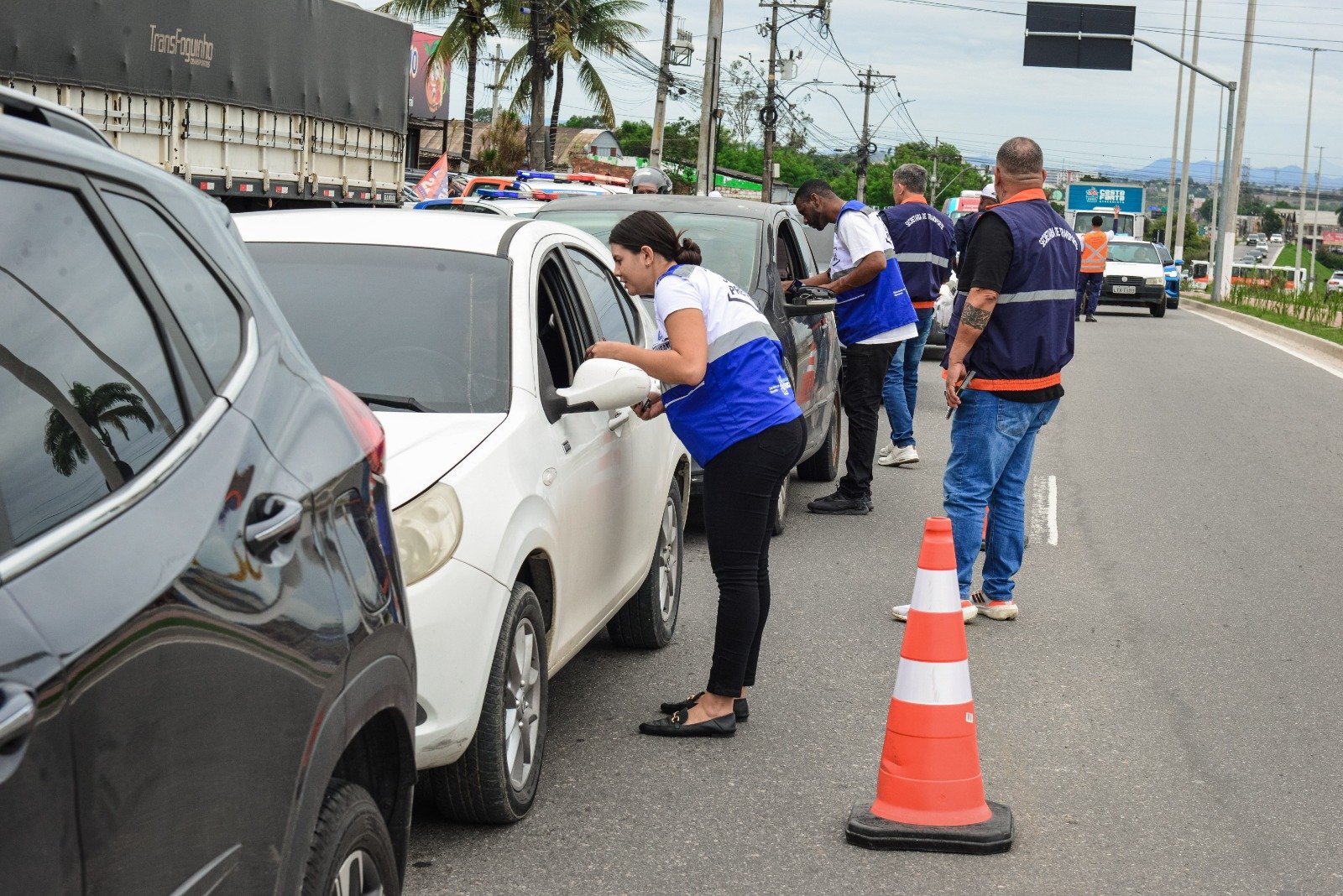 Itaboraí reúne orientações de trânsito, vacinação e testes de saúde em Santo Expedito