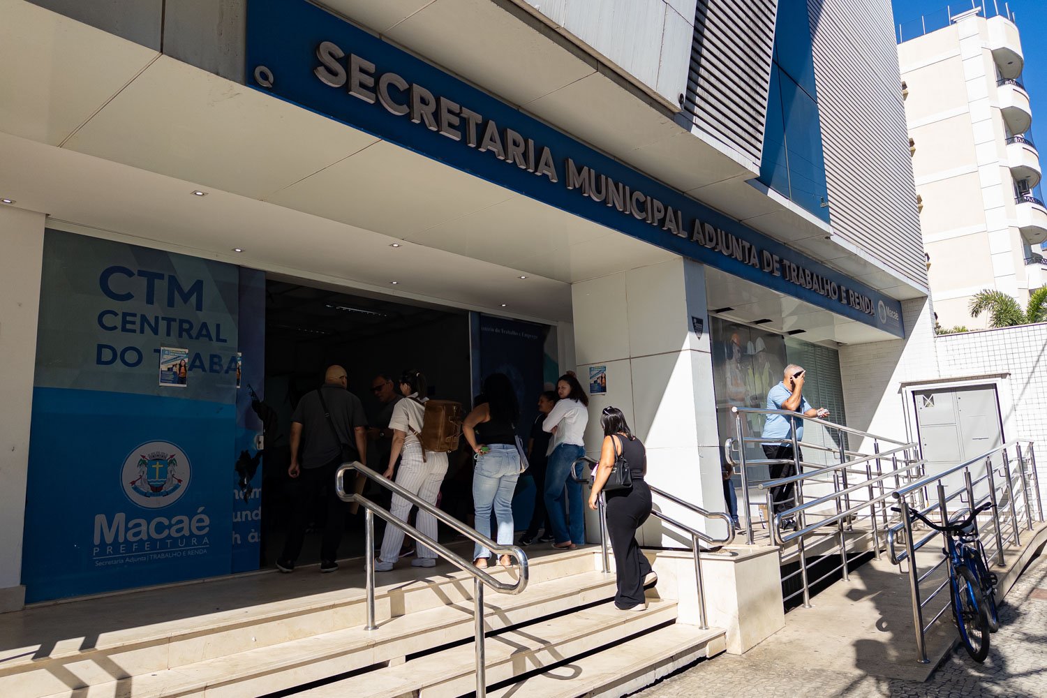 Macaé oferece 996 vagas de emprego em 239 funções nesta semana