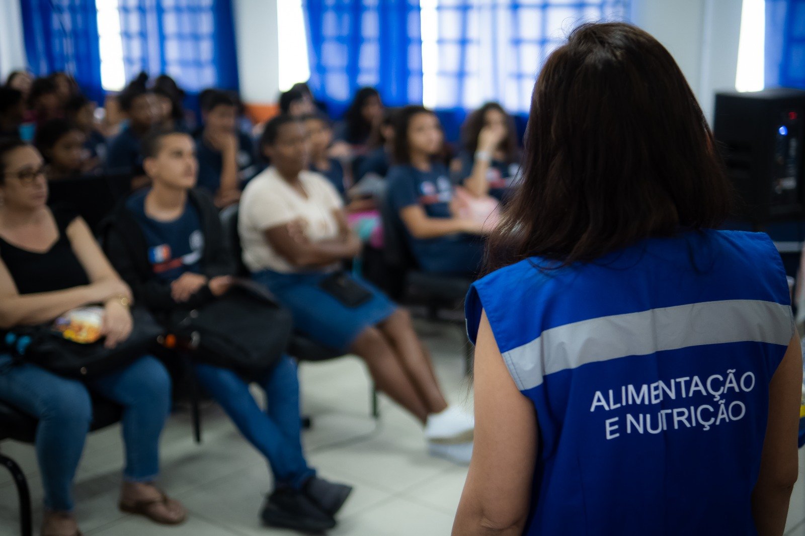 Alunos de Itaboraí participam de atividade sobre açúcar e ultraprocessados