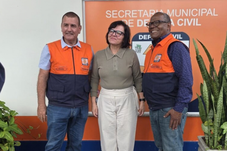 Campos aproxima pesquisas sobre drenagem, saúde e mobilidade dos serviços municipais