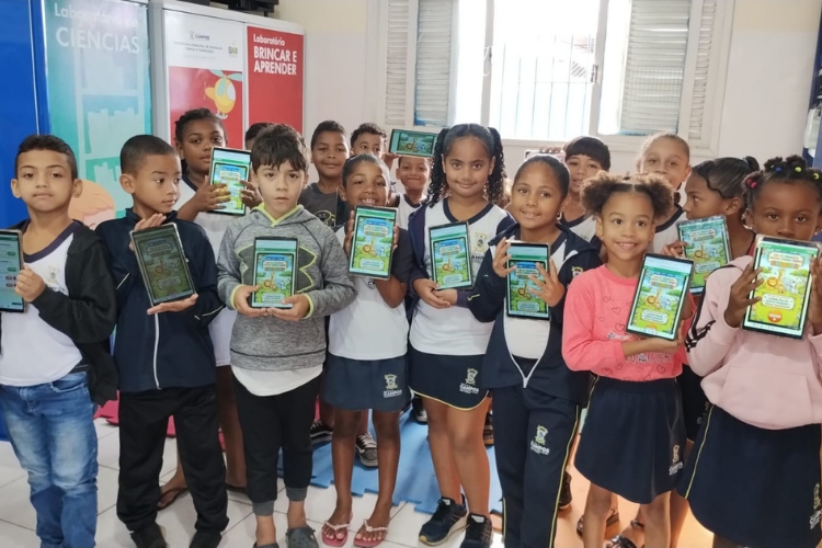 Escolas de Campos têm até 12 de outubro para disputar selo de educação digital