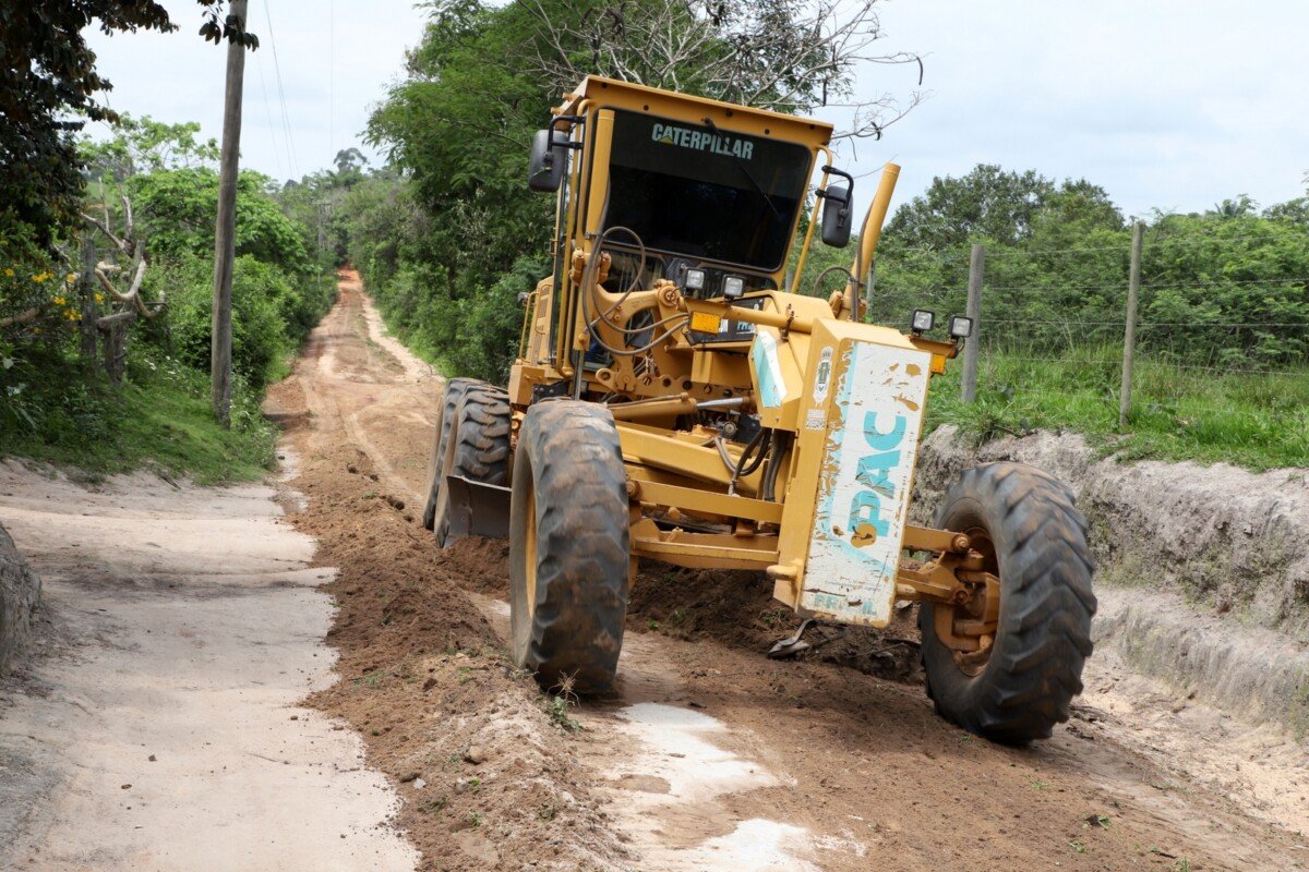 Quissamã retoma manutenção da estrada entre Pindobas e a RJ-178