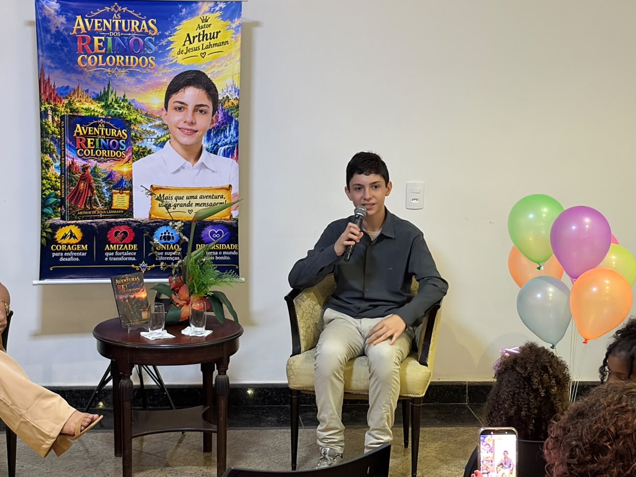Escritor de 11 anos lança primeiro livro no Centro Macaé de Cultura