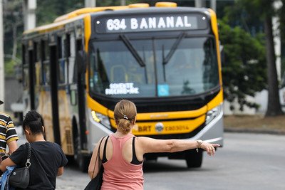 Rio terá ônibus, BRT, VLT e vans gratuitos no domingo de eleição