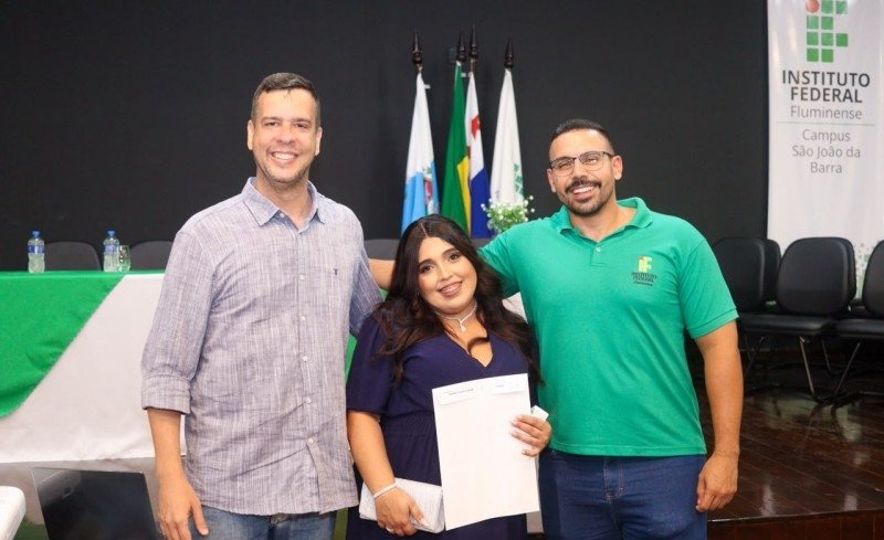 São João da Barra certifica 58 alunos da EJA em cursos de formação profissional